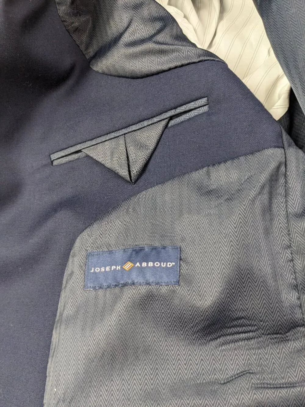 NWT Joseph Abboud 44S Suit Wool Blend Stretch Navy Blue 38x30 Classic Fit
